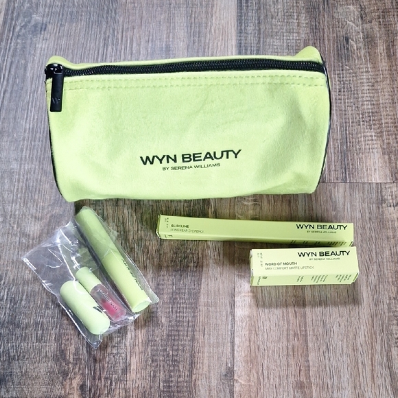 WYN Beauty Bag/Makeup - Picture 1 of 7